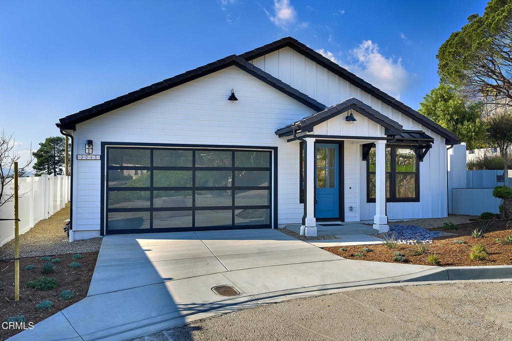 3245 Arrowhead Court
