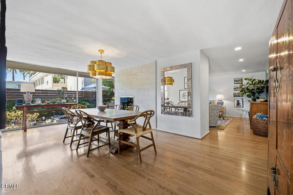 1000 S Orange Grove Boulevard 23