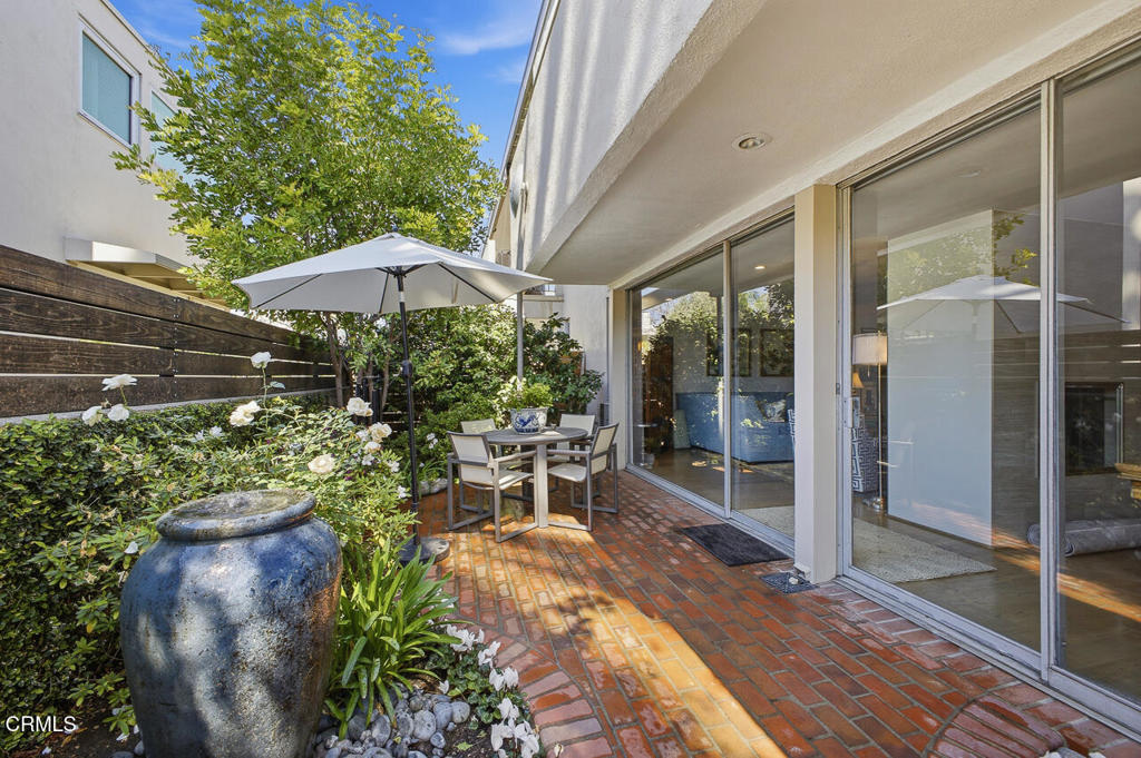 1000 S Orange Grove Boulevard 23