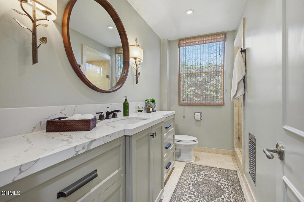 1000 S Orange Grove Boulevard 23