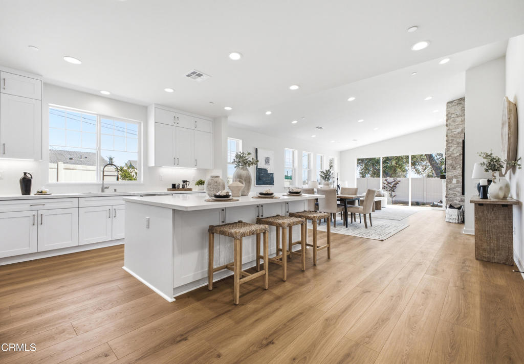 16 W Pine Street