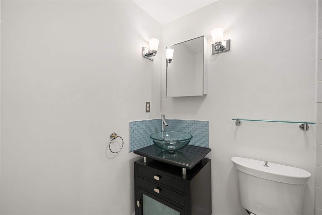 38-40 Saint Botolph St # 5