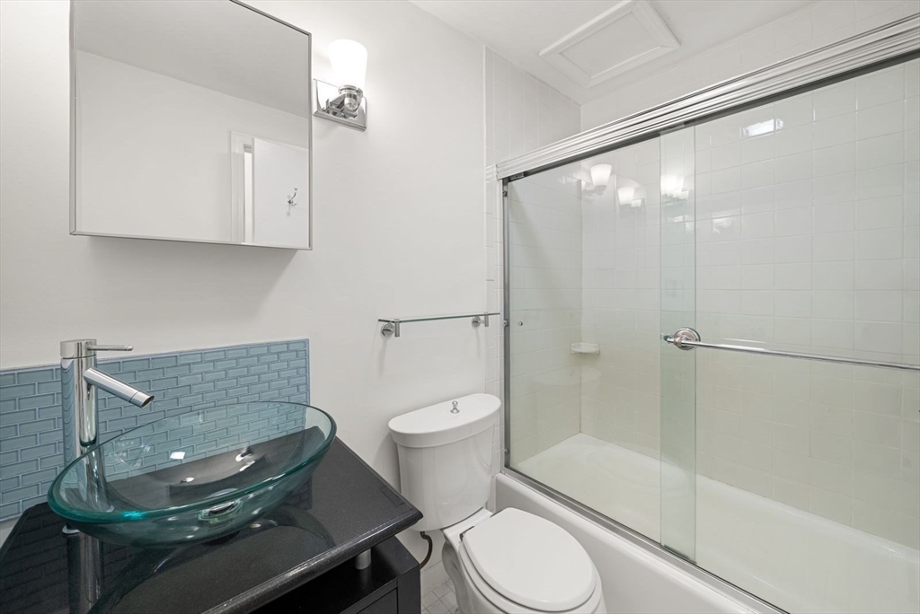 38-40 Saint Botolph St # 5