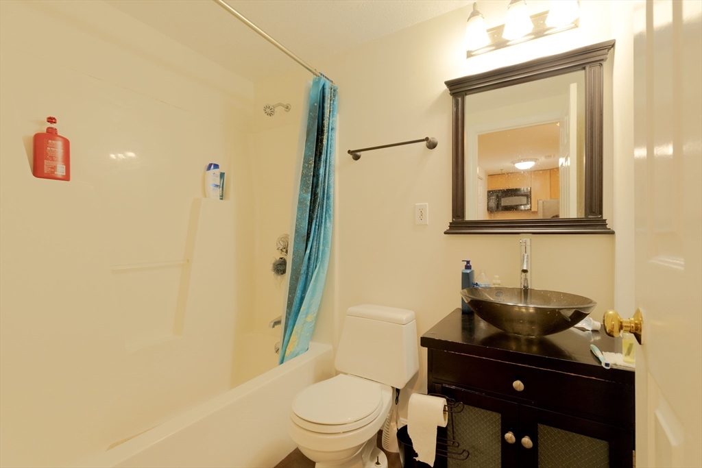 2456 Massachusetts Ave # 104