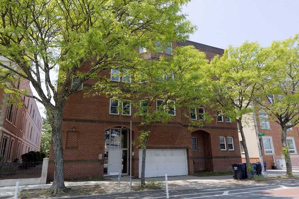 2456 Massachusetts Ave # 104
