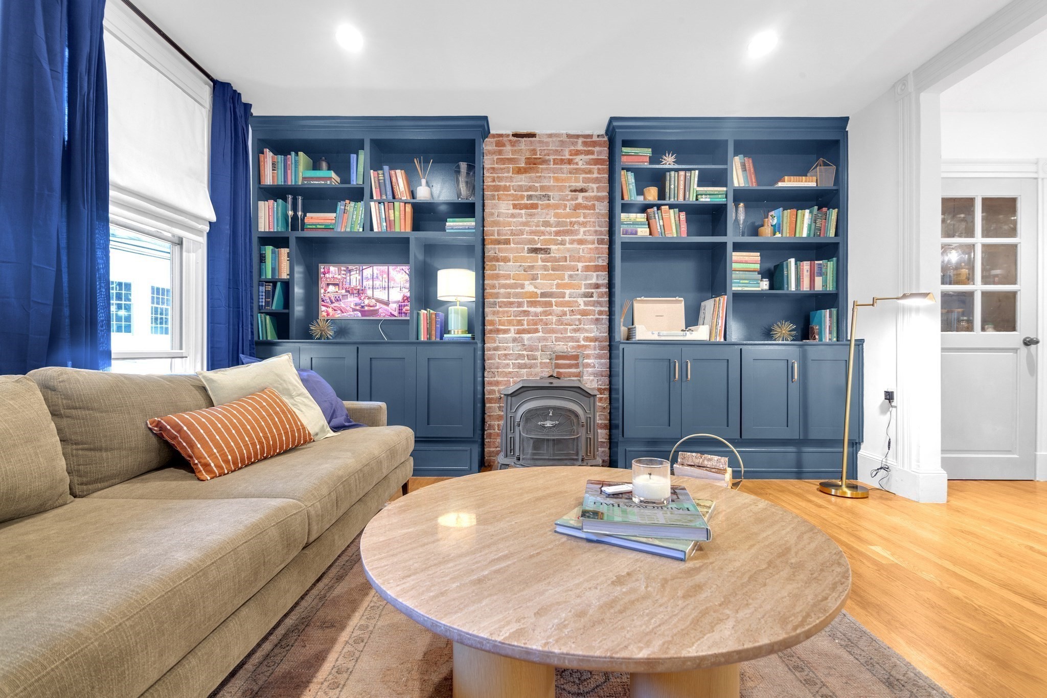 24 Albion Pl # 1