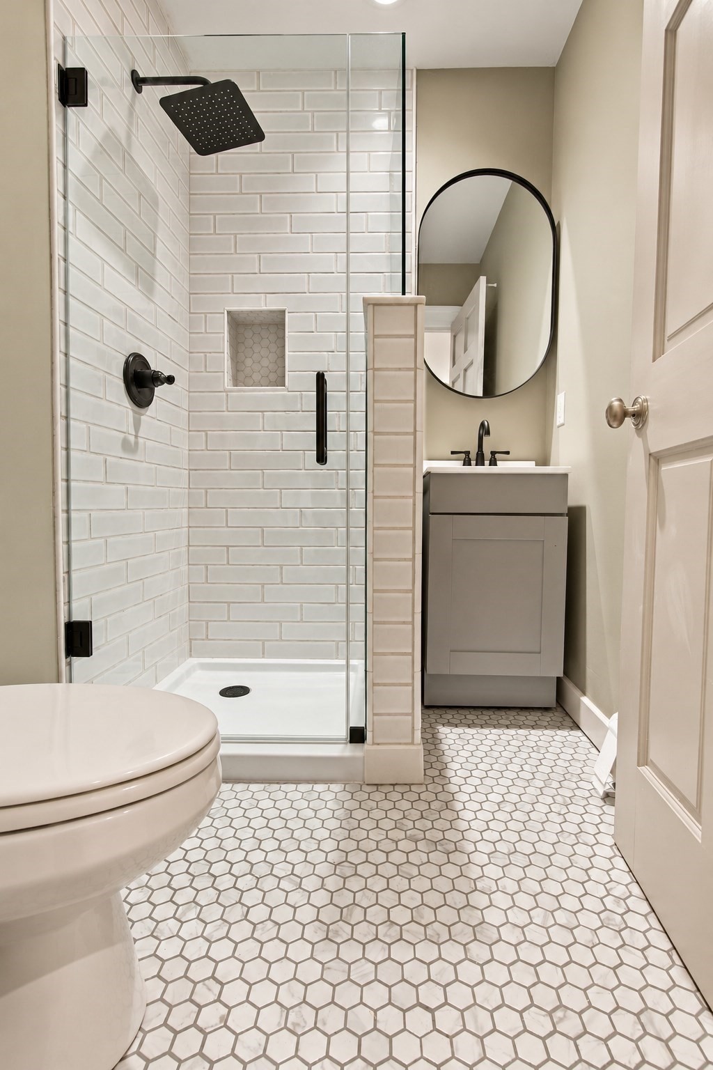 24 Albion Pl # 1