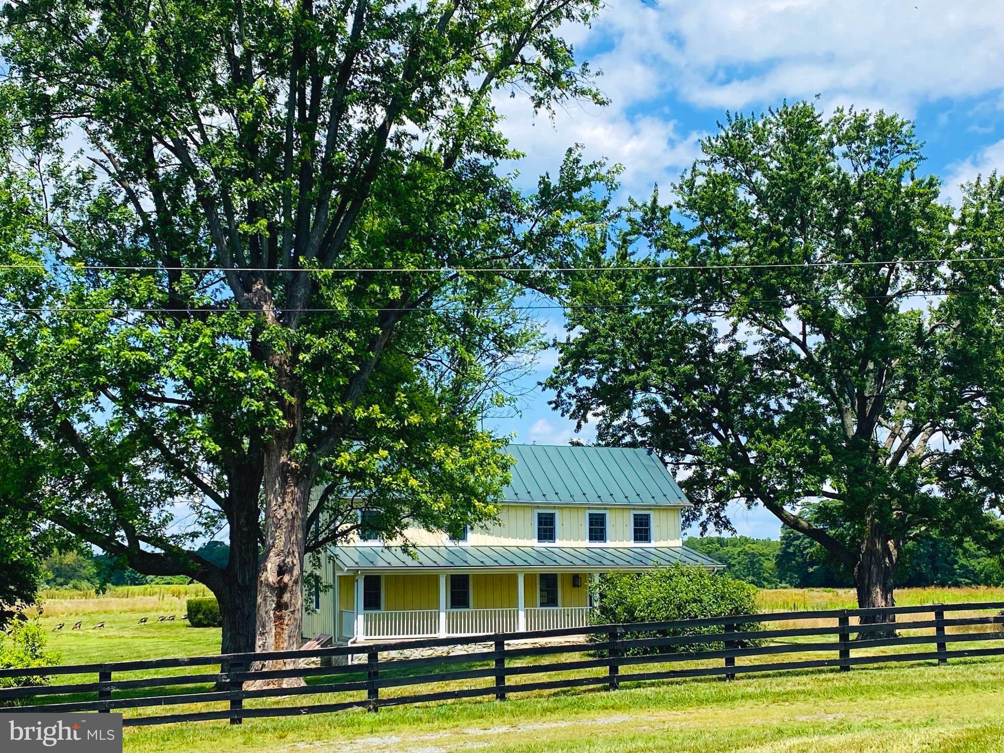 216 Bushland Ln