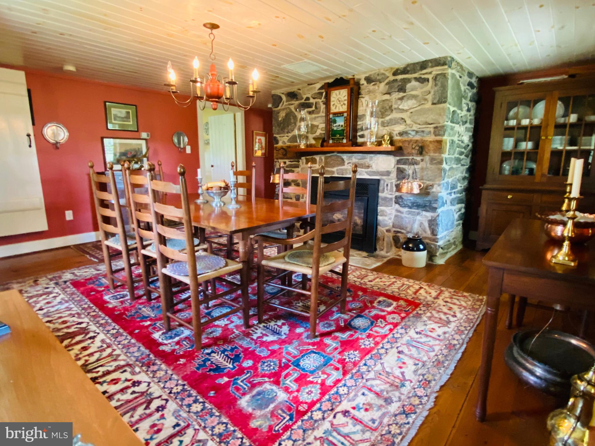 216 Bushland Ln