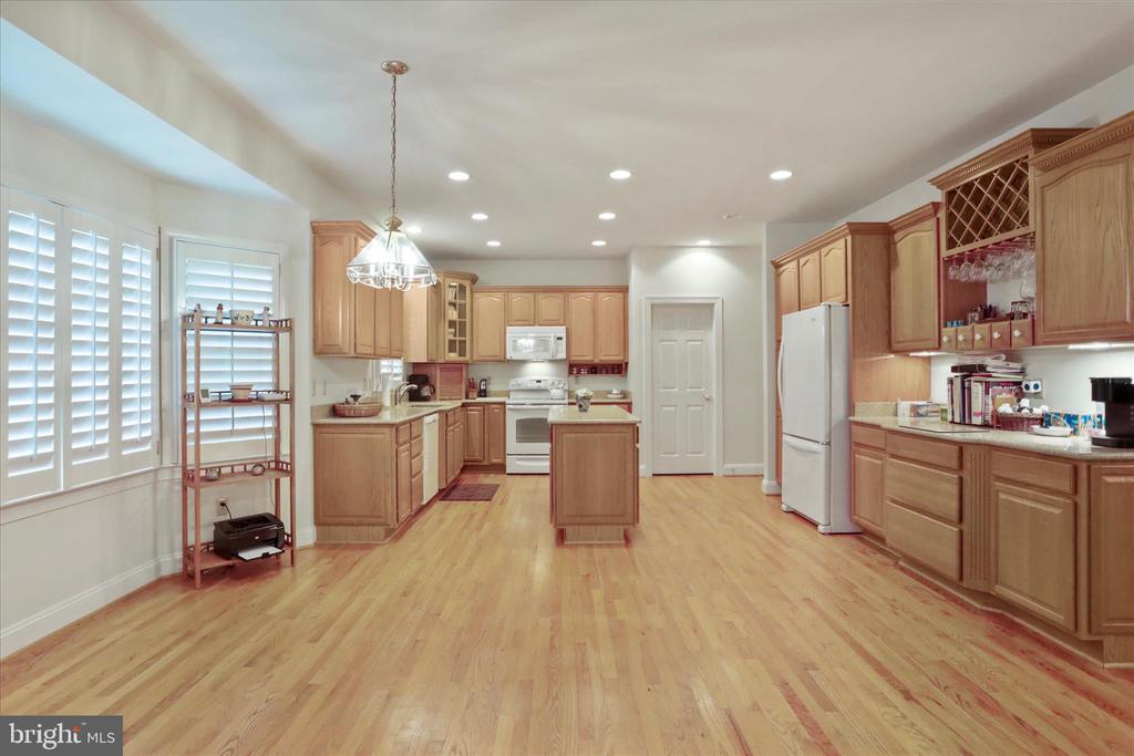 205 HENDERSON COURT