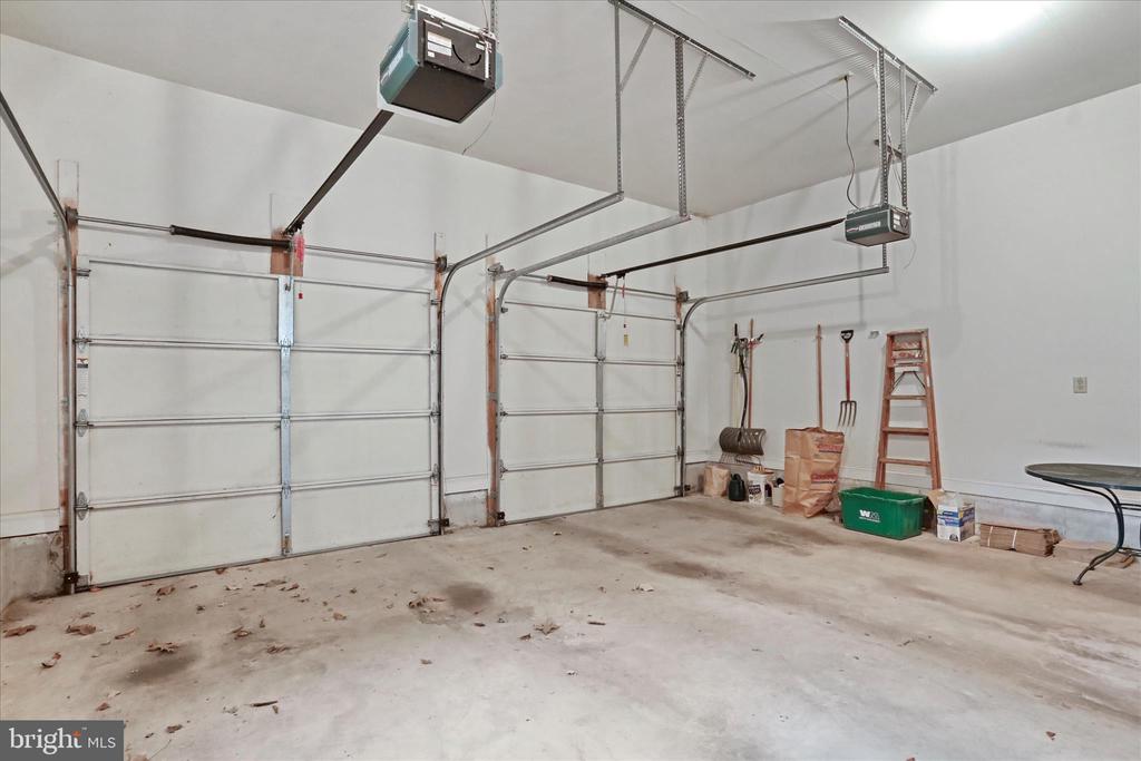 205 HENDERSON COURT