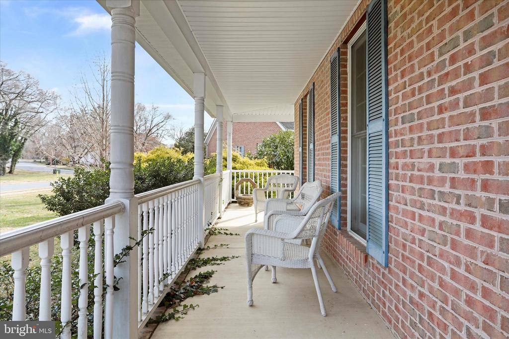 205 HENDERSON COURT