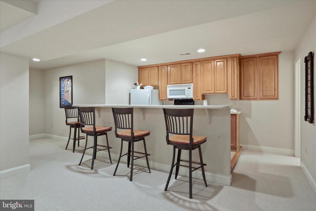 205 HENDERSON COURT