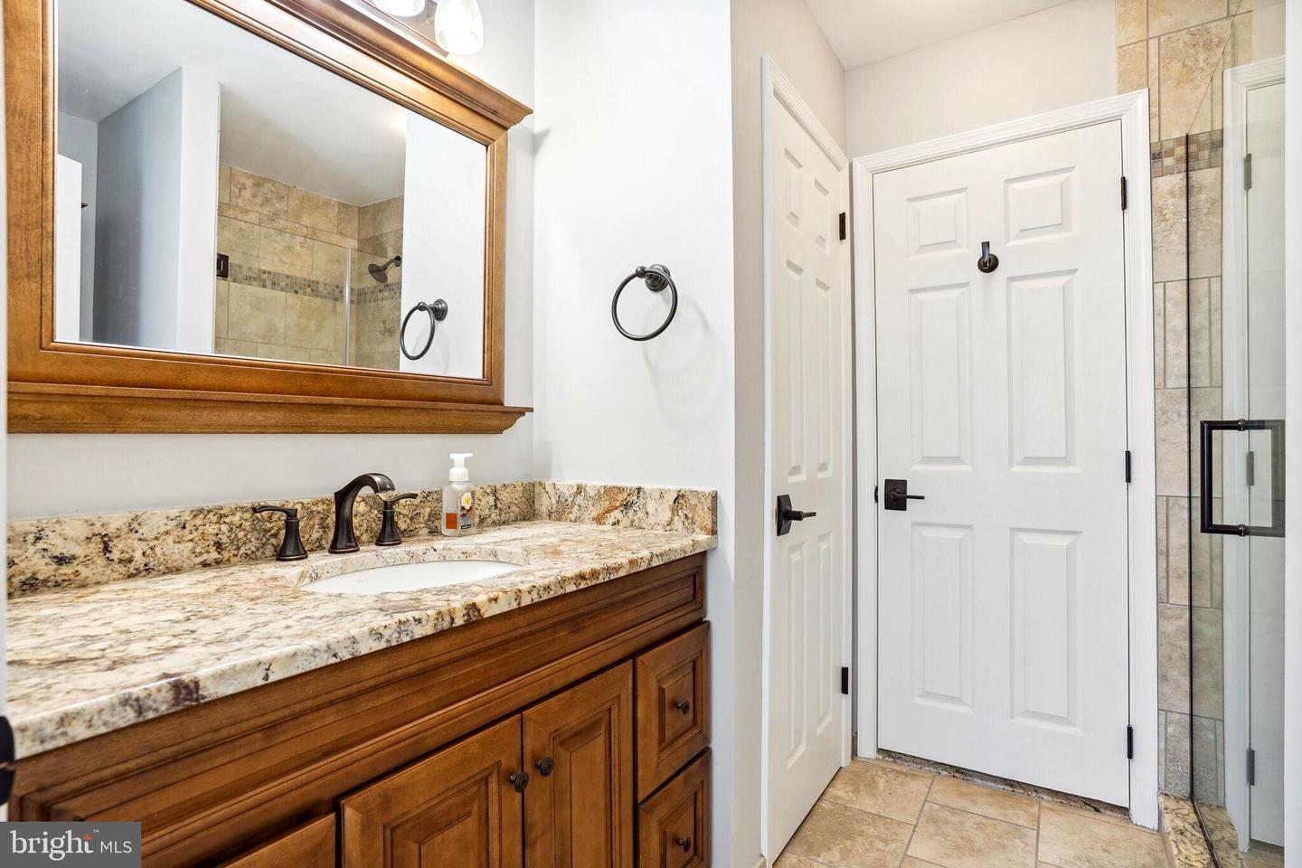 5452 Westfield Ct