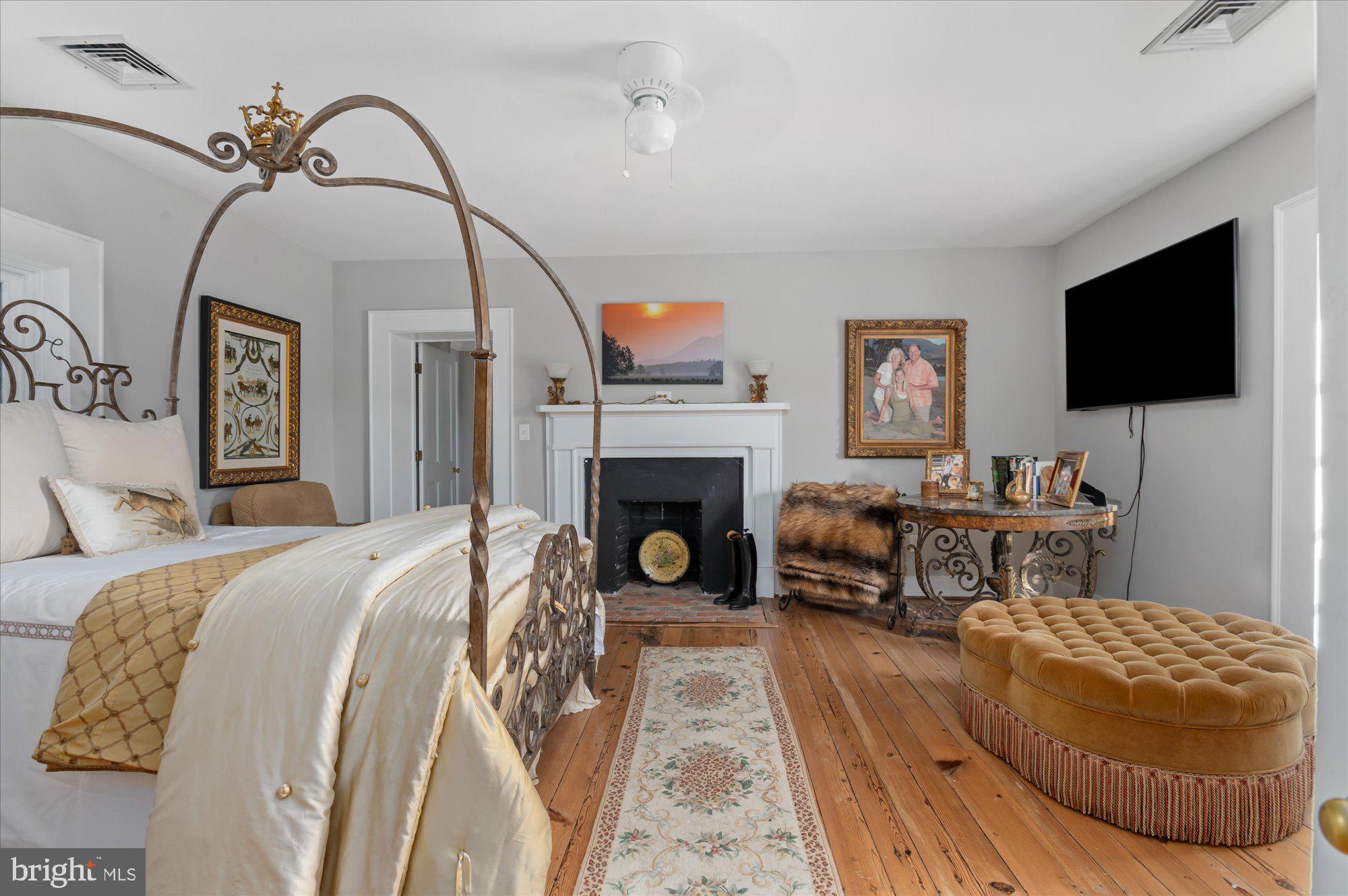 1787 LIGHT HORSE LANE