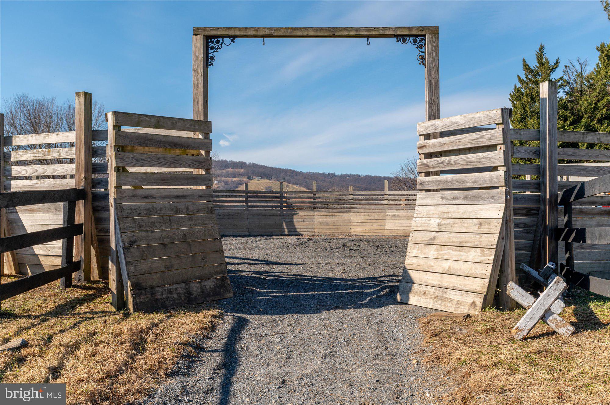 18935 YELLOW SCHOOLHOUSE ROAD