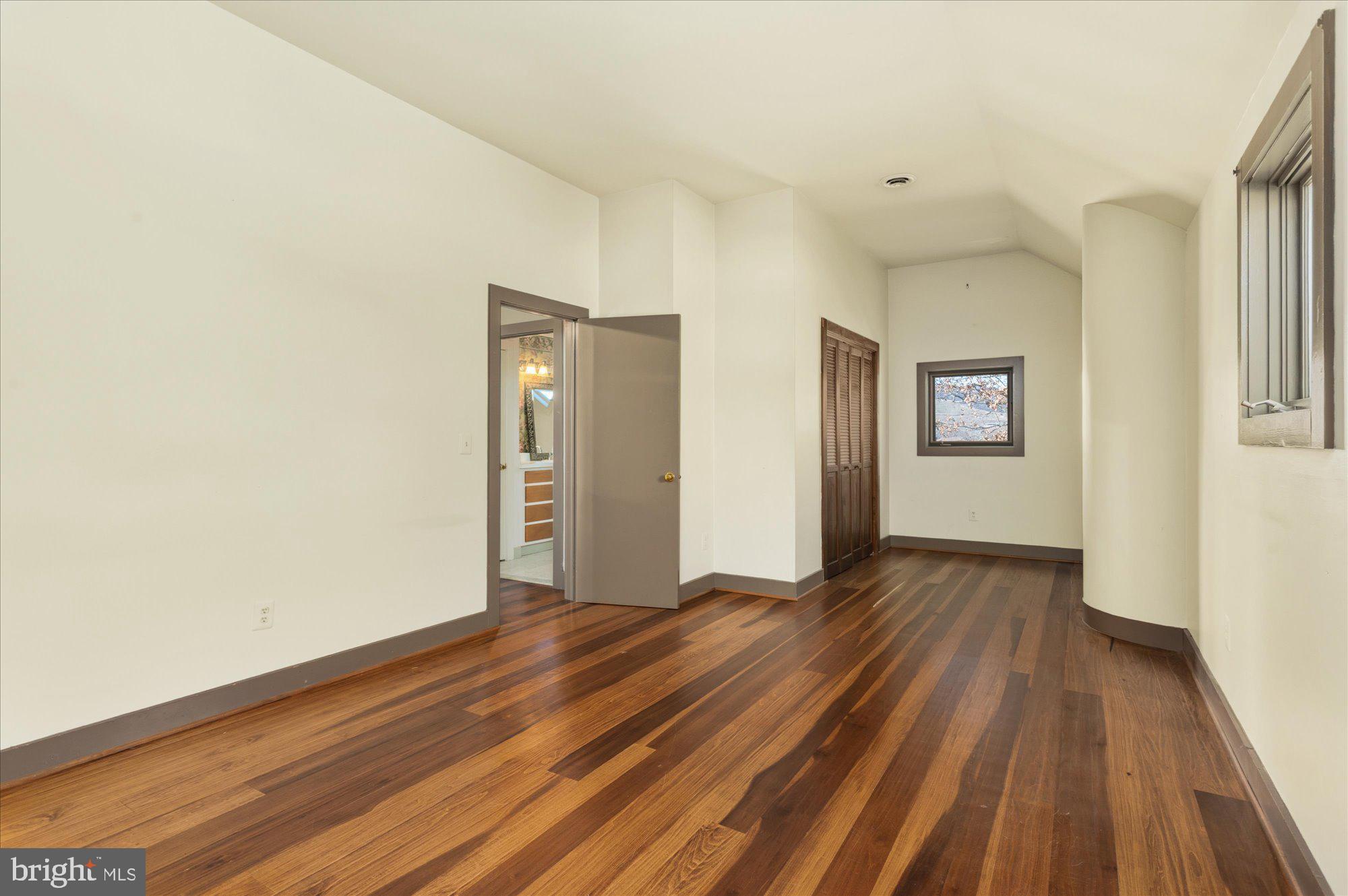 18935 YELLOW SCHOOLHOUSE ROAD