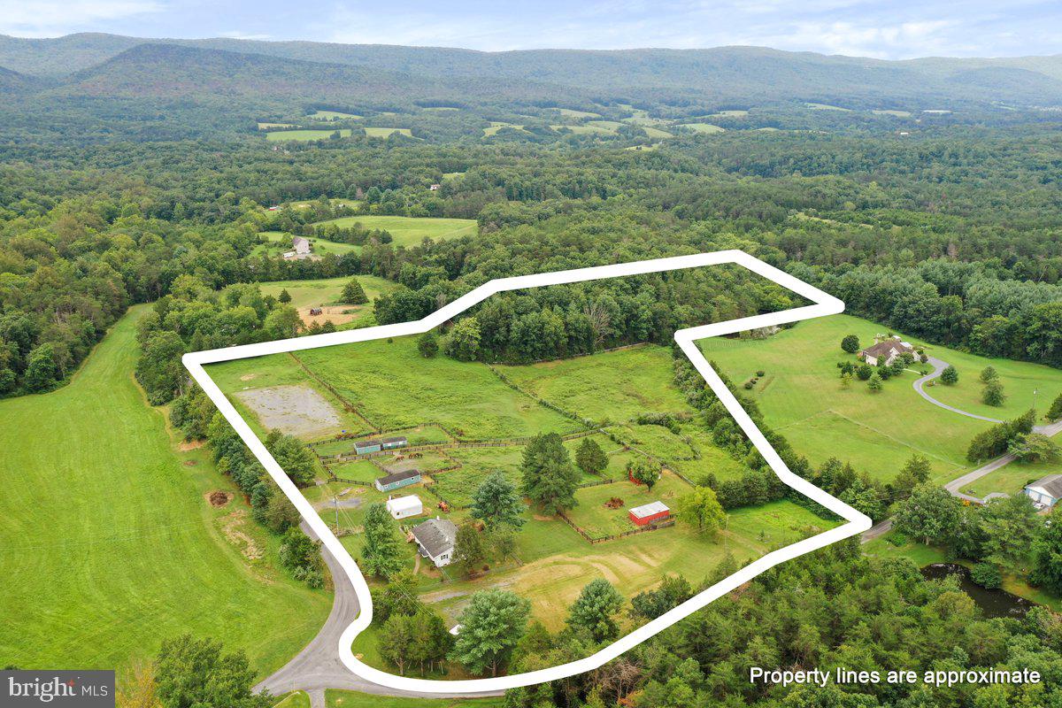 903 Coverstone Rd