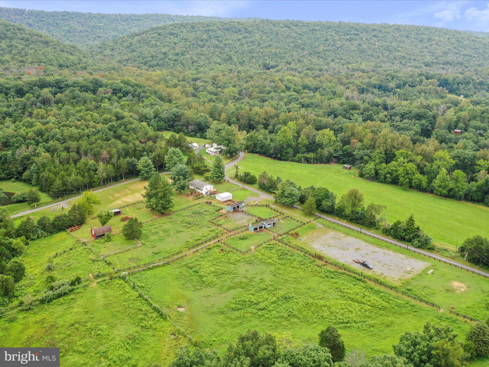 903 Coverstone Rd