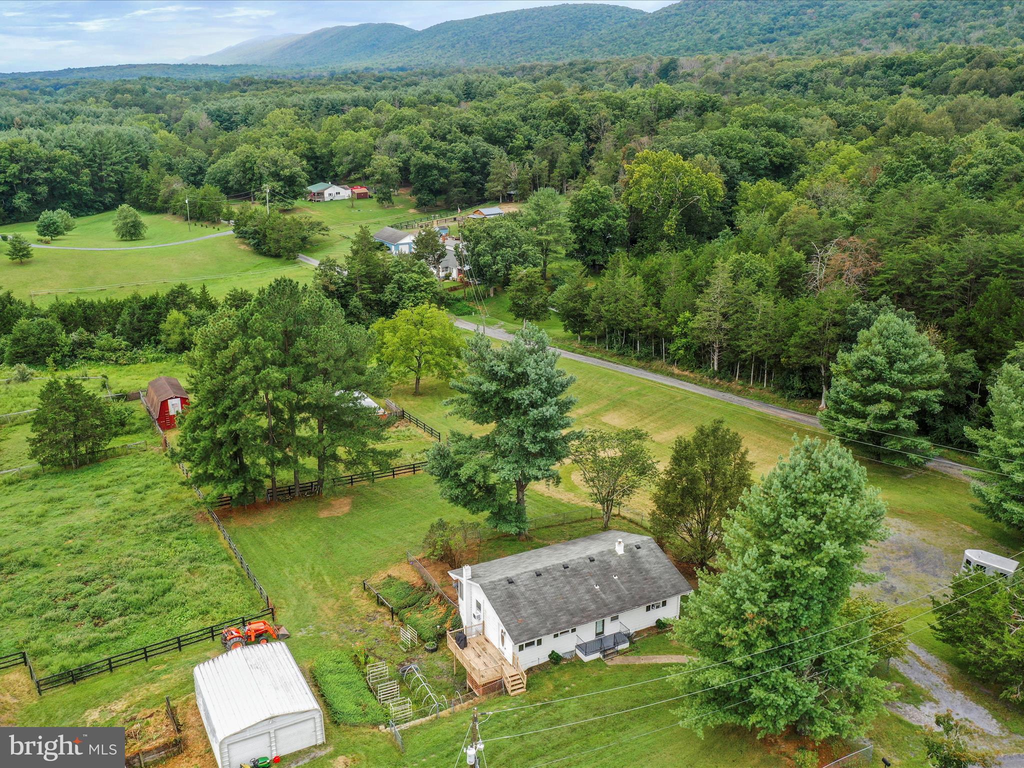 903 Coverstone Rd