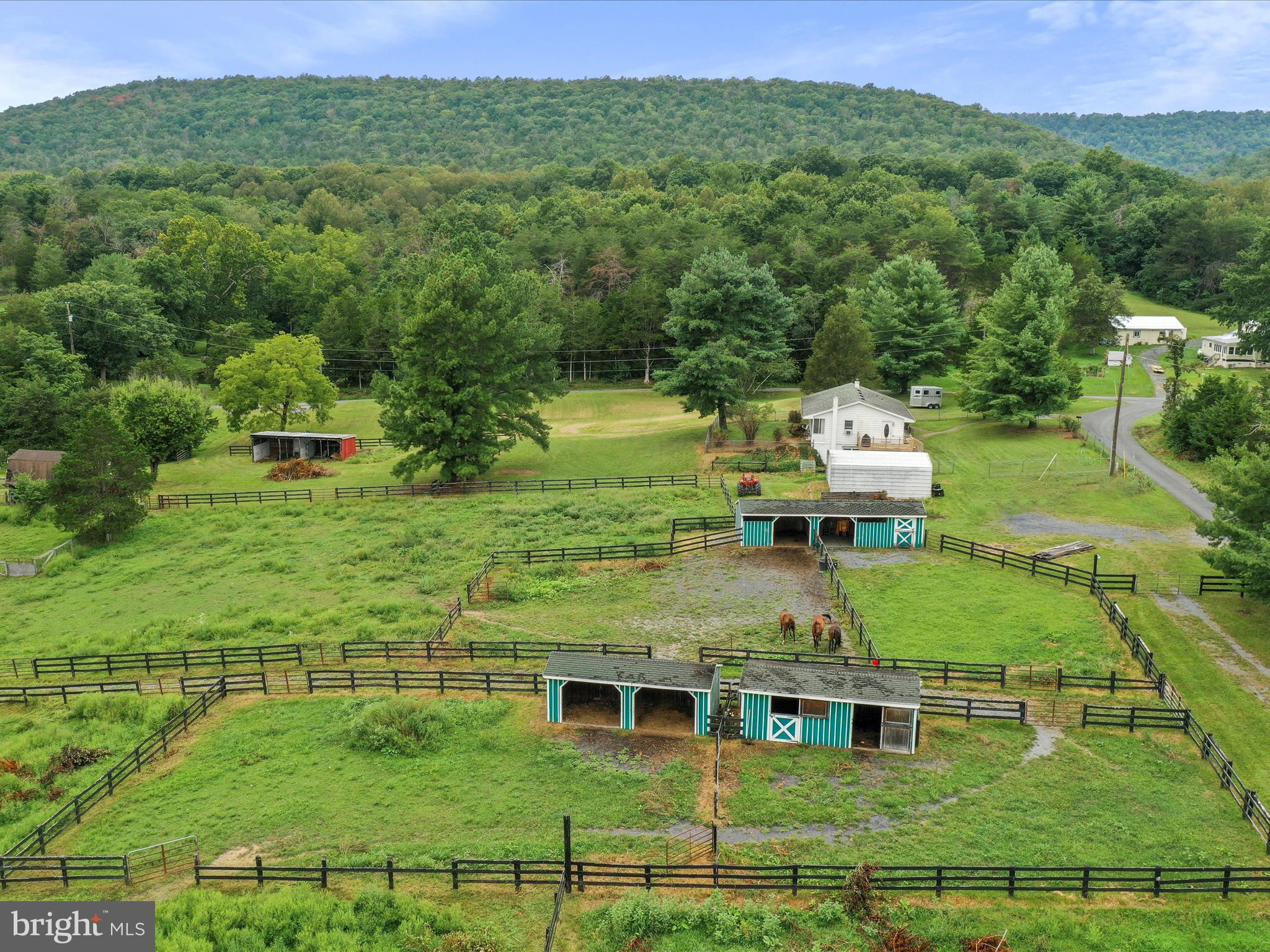 903 Coverstone Rd