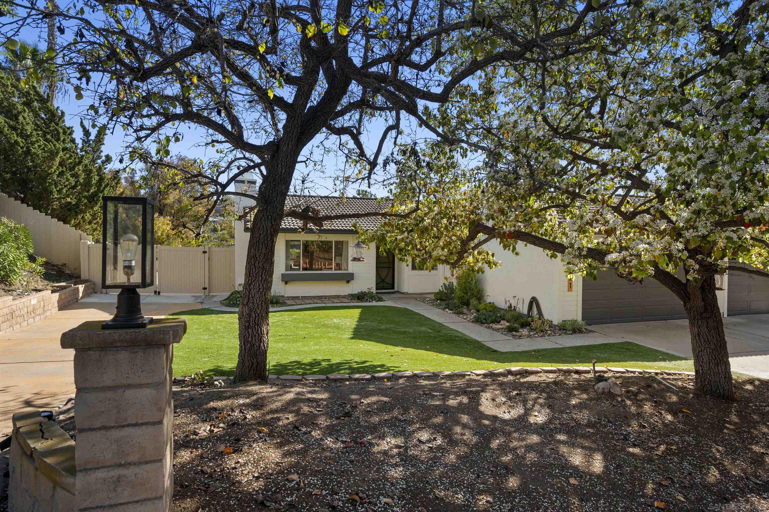 2321 Farrington Dr