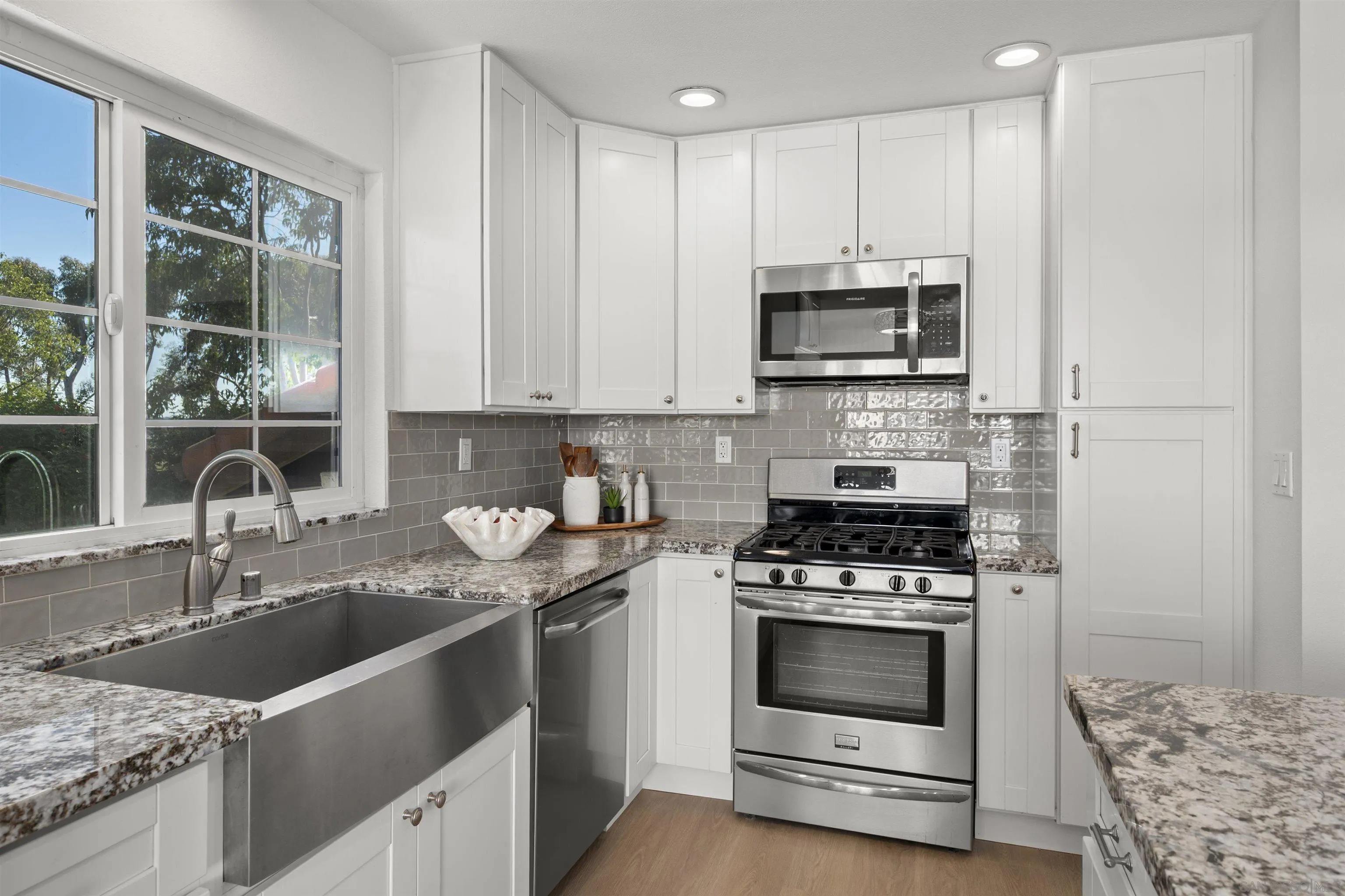 3498 Mission Mesa Way