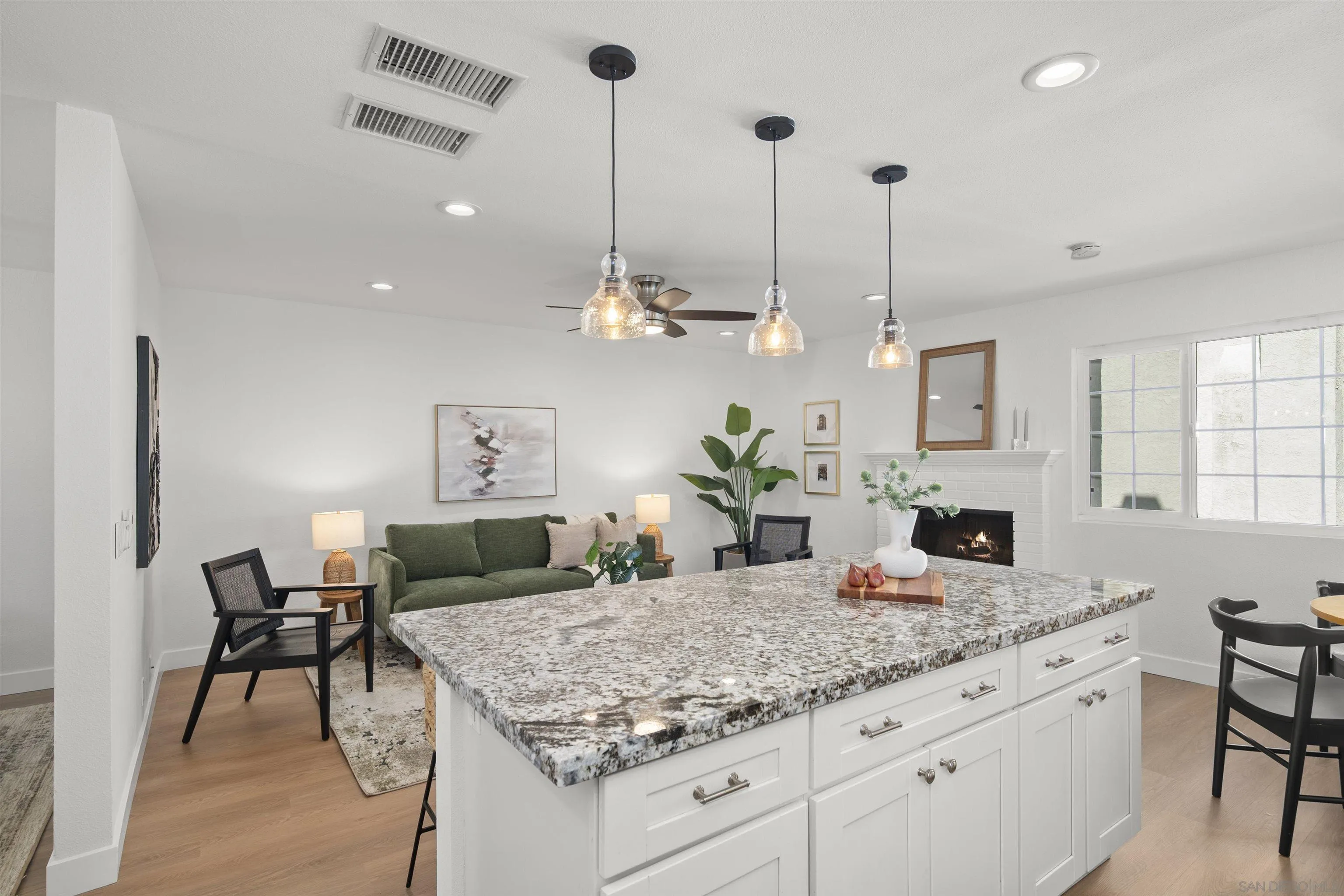 3498 Mission Mesa Way