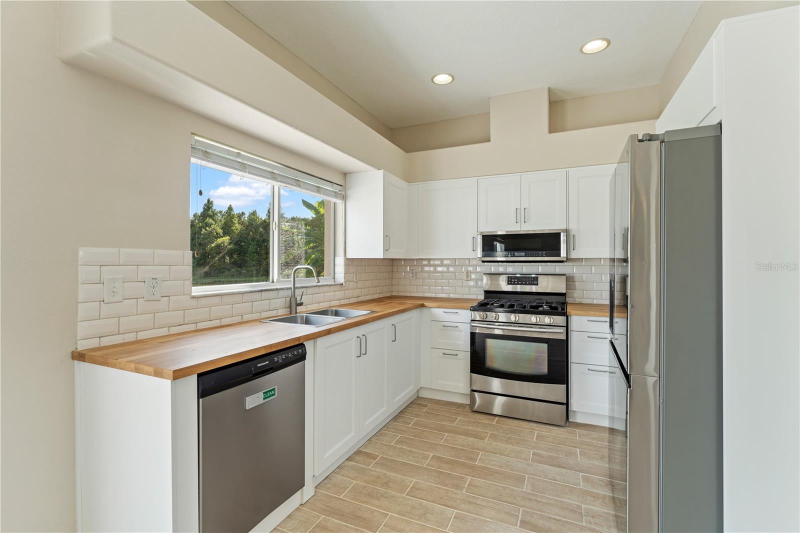 25444 GEDDY DR
