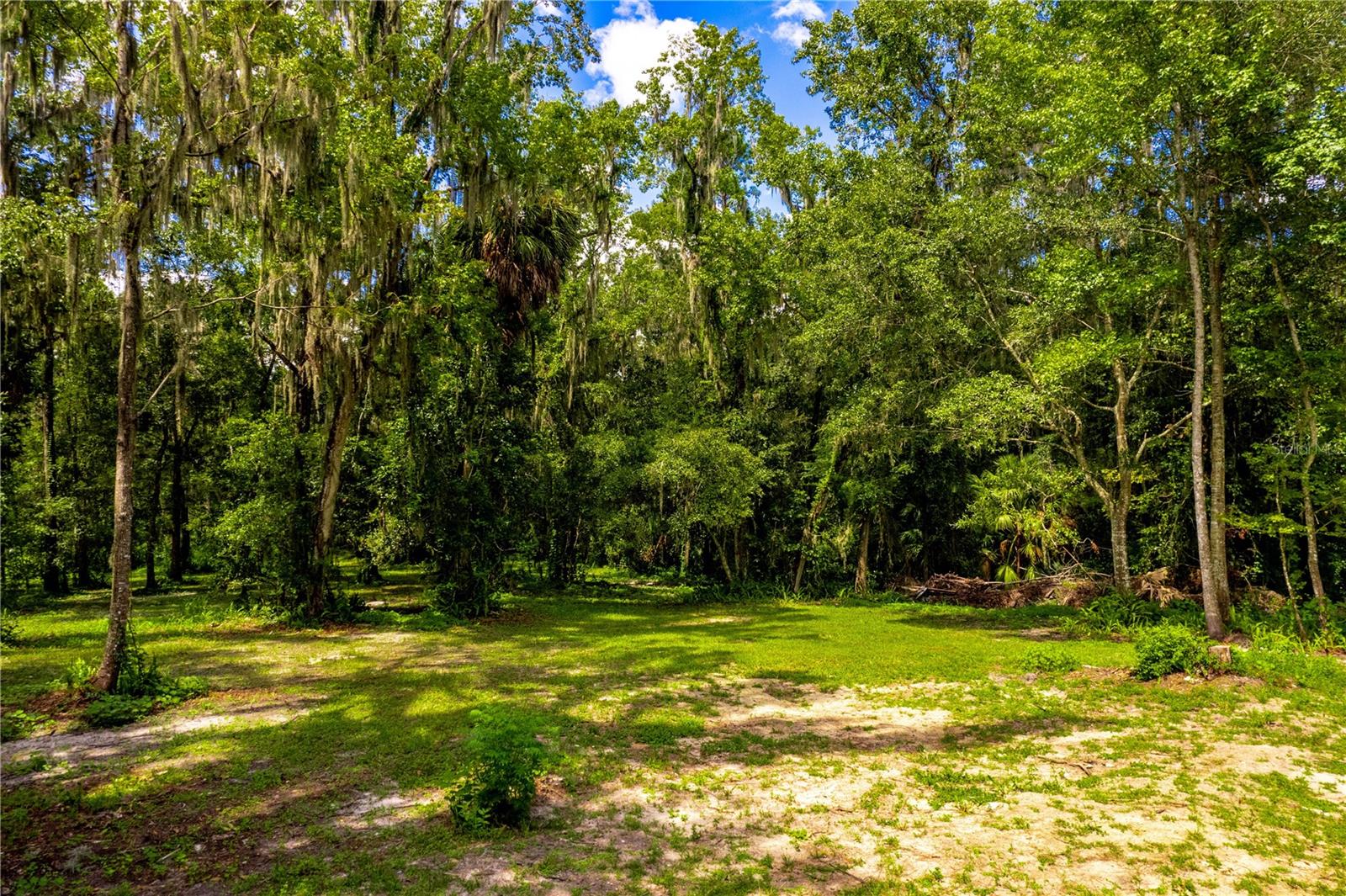 1525 PONCE DE LEON BOULEVARD