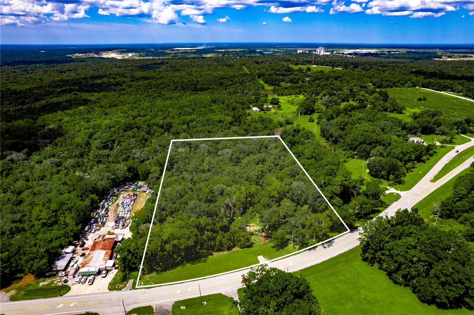 1525 PONCE DE LEON BOULEVARD