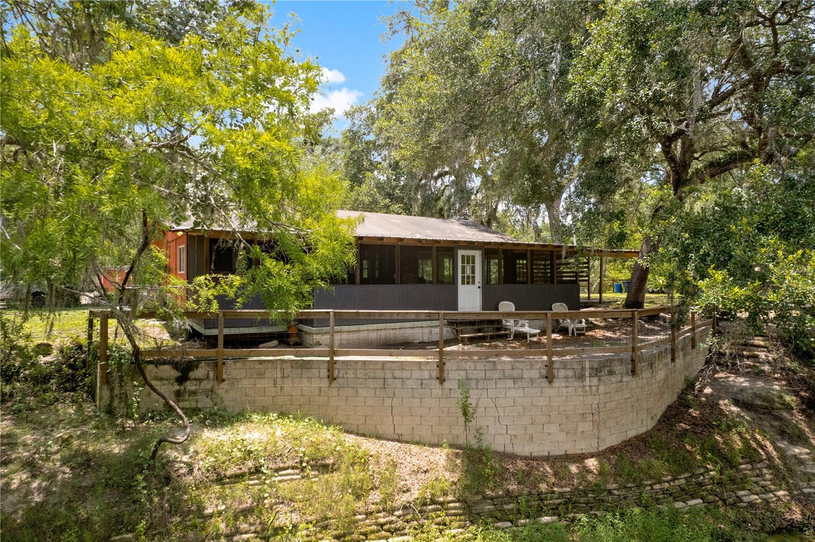 6410 AMELIA LN