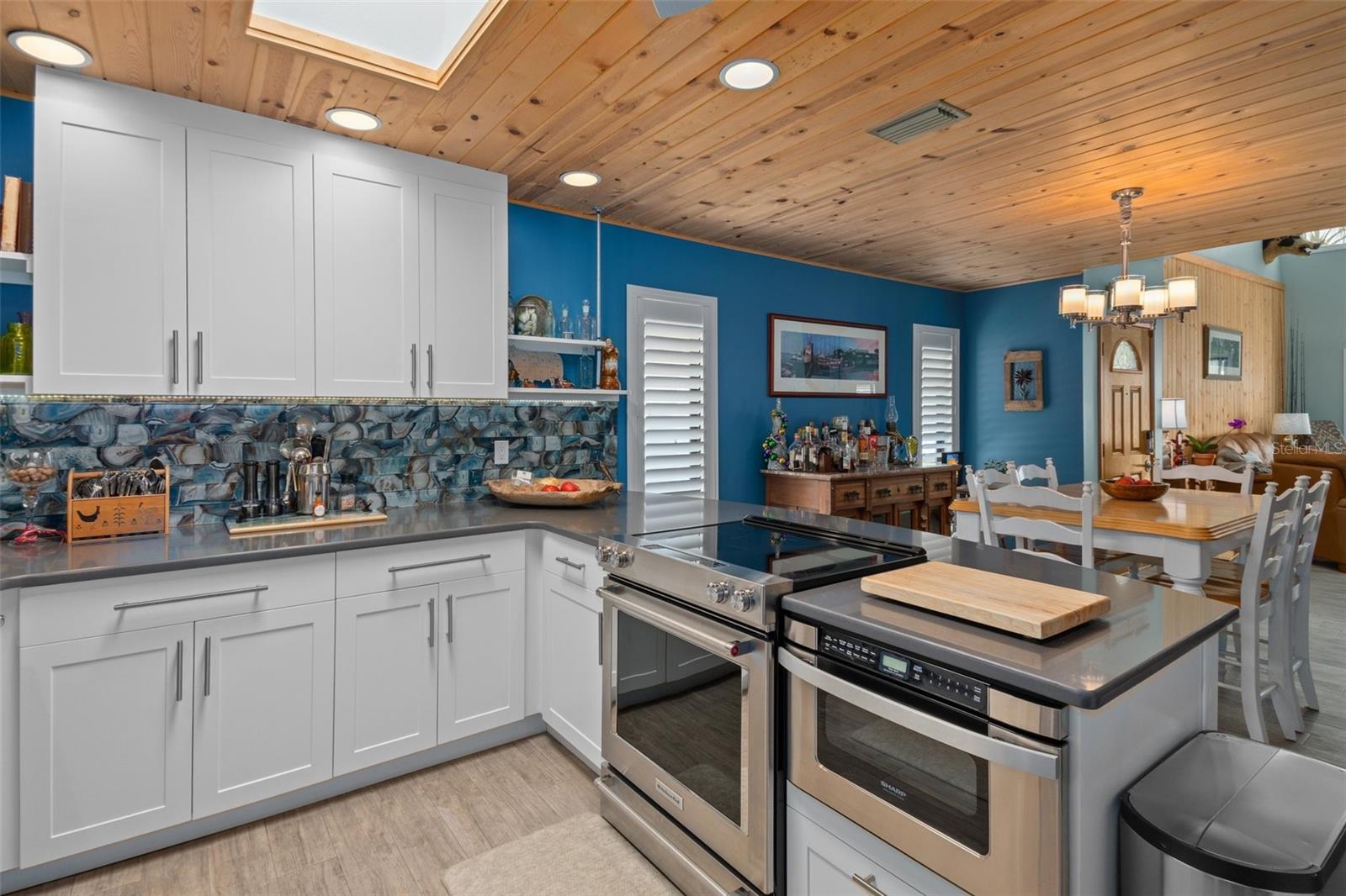 5248 S RIVERVIEW CIR