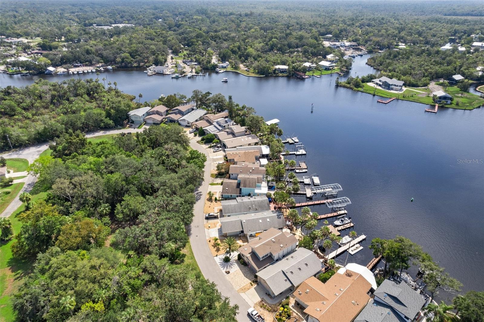 5248 S RIVERVIEW CIR