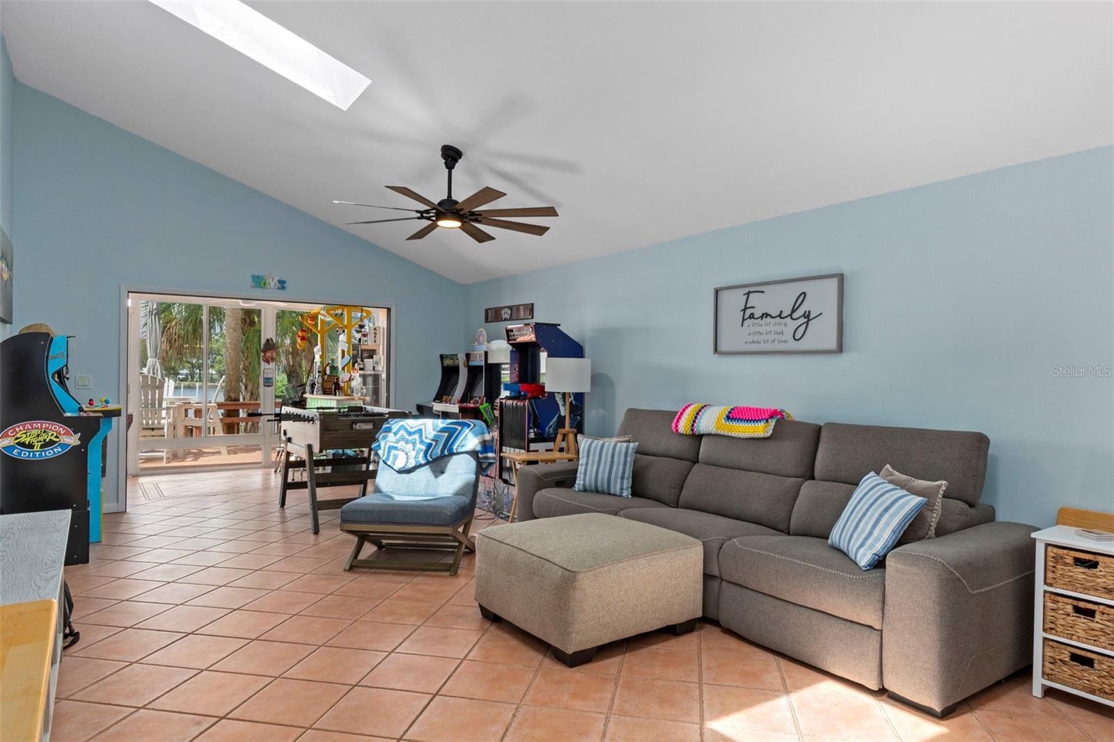 5250 S RIVERVIEW CIR