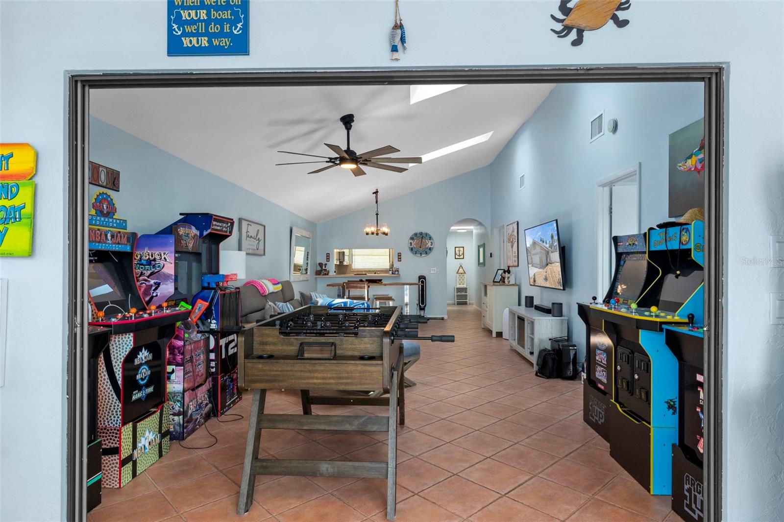 5250 S RIVERVIEW CIR