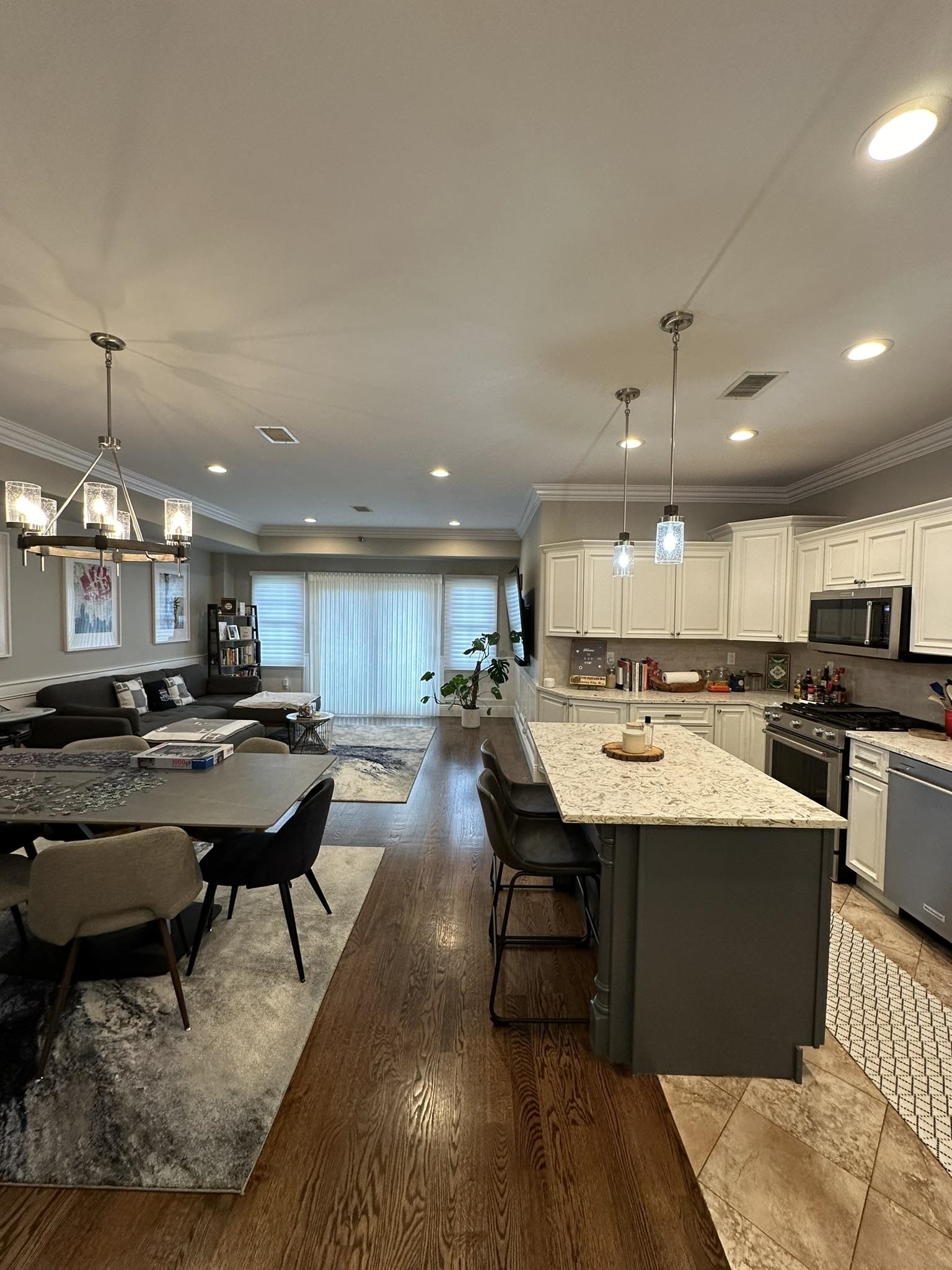 349 PALISADE AVE Unit: 401