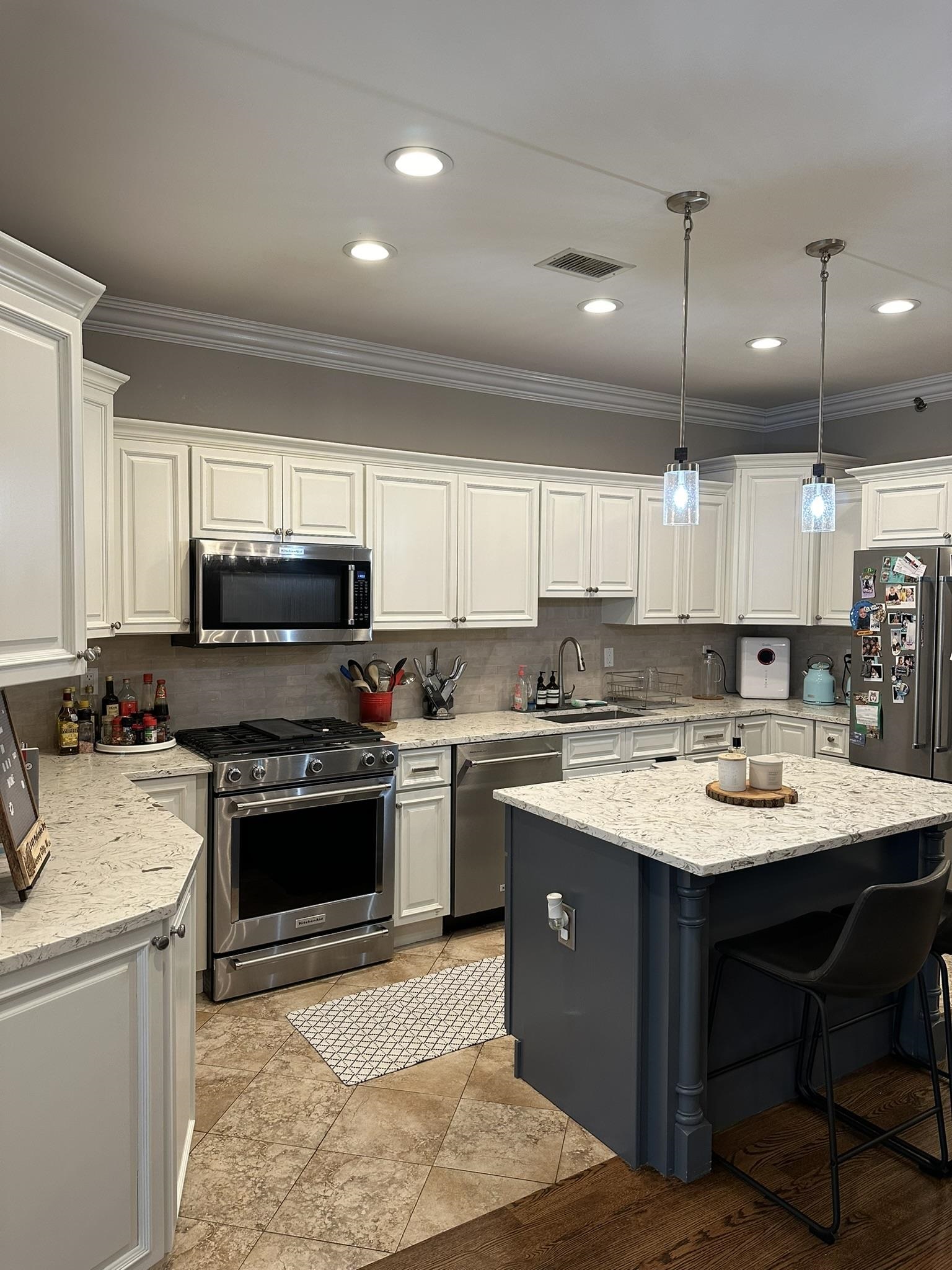 349 PALISADE AVE Unit: 401