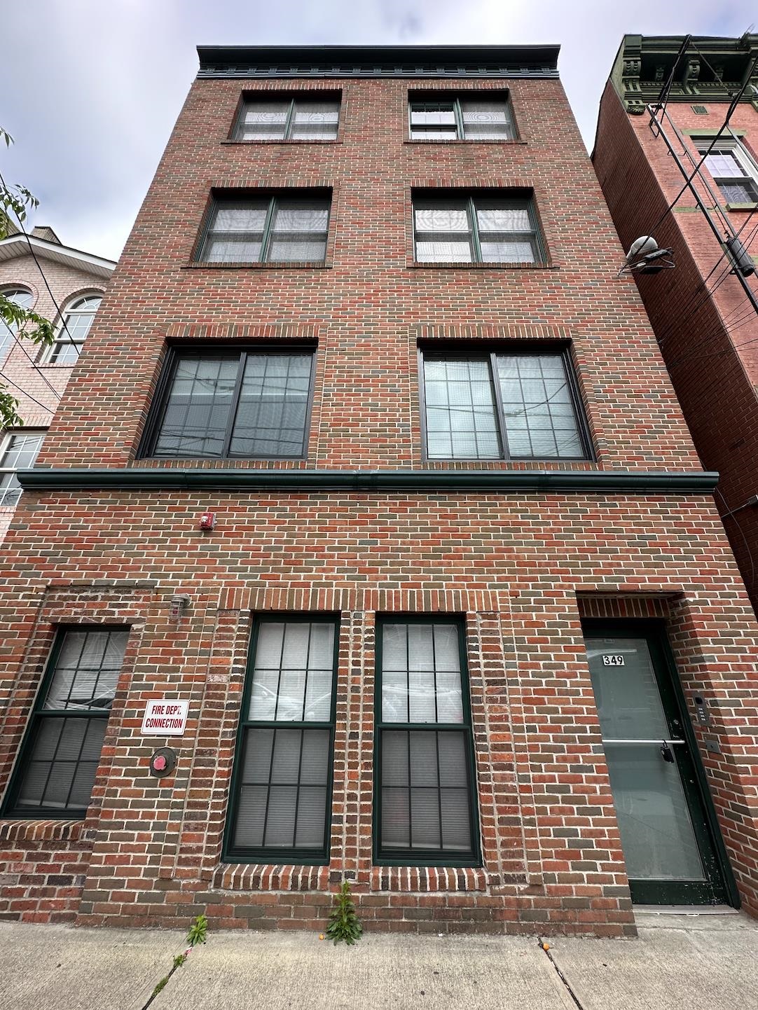 349 PALISADE AVE Unit: 401