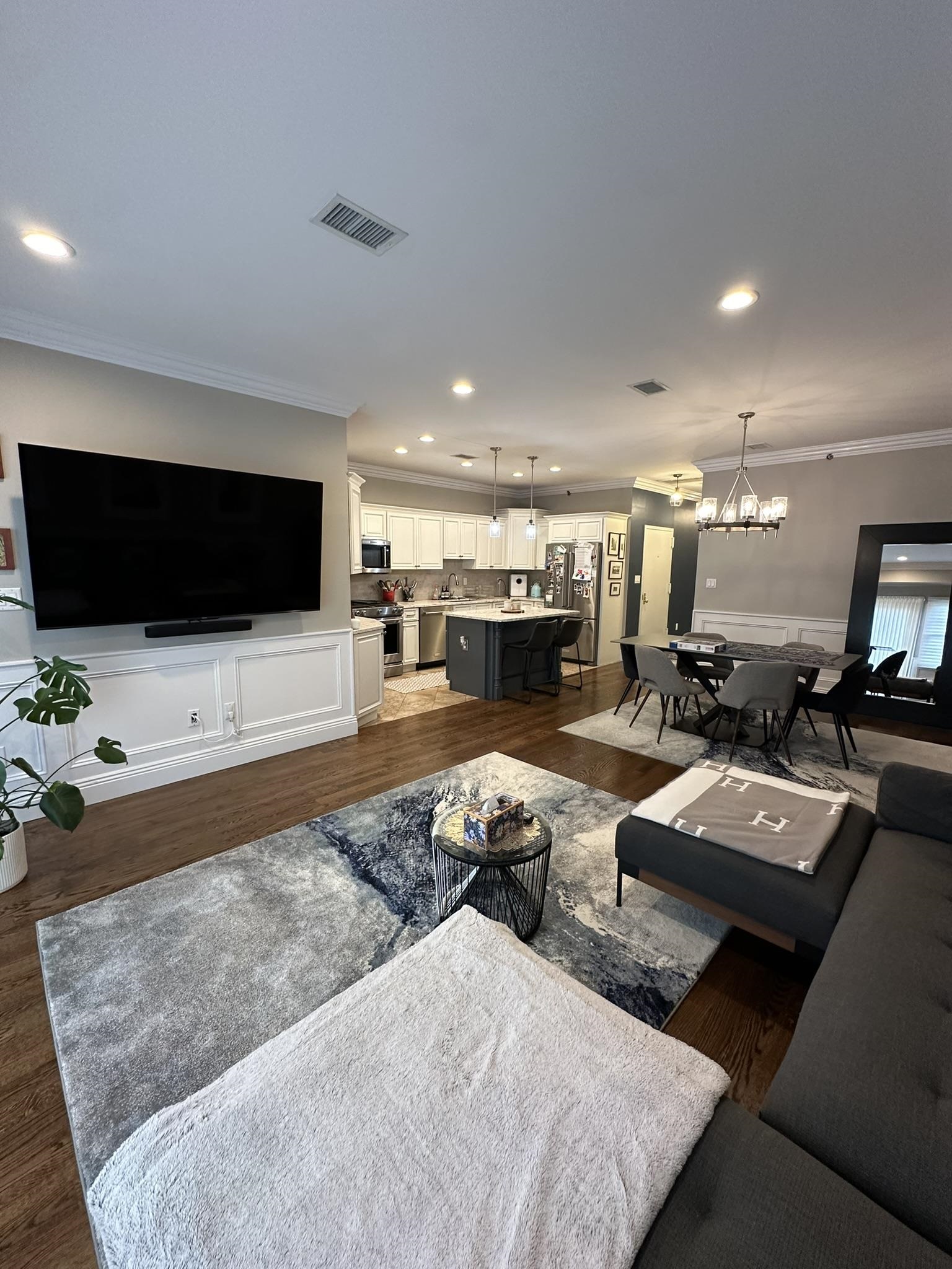 349 PALISADE AVE Unit: 401