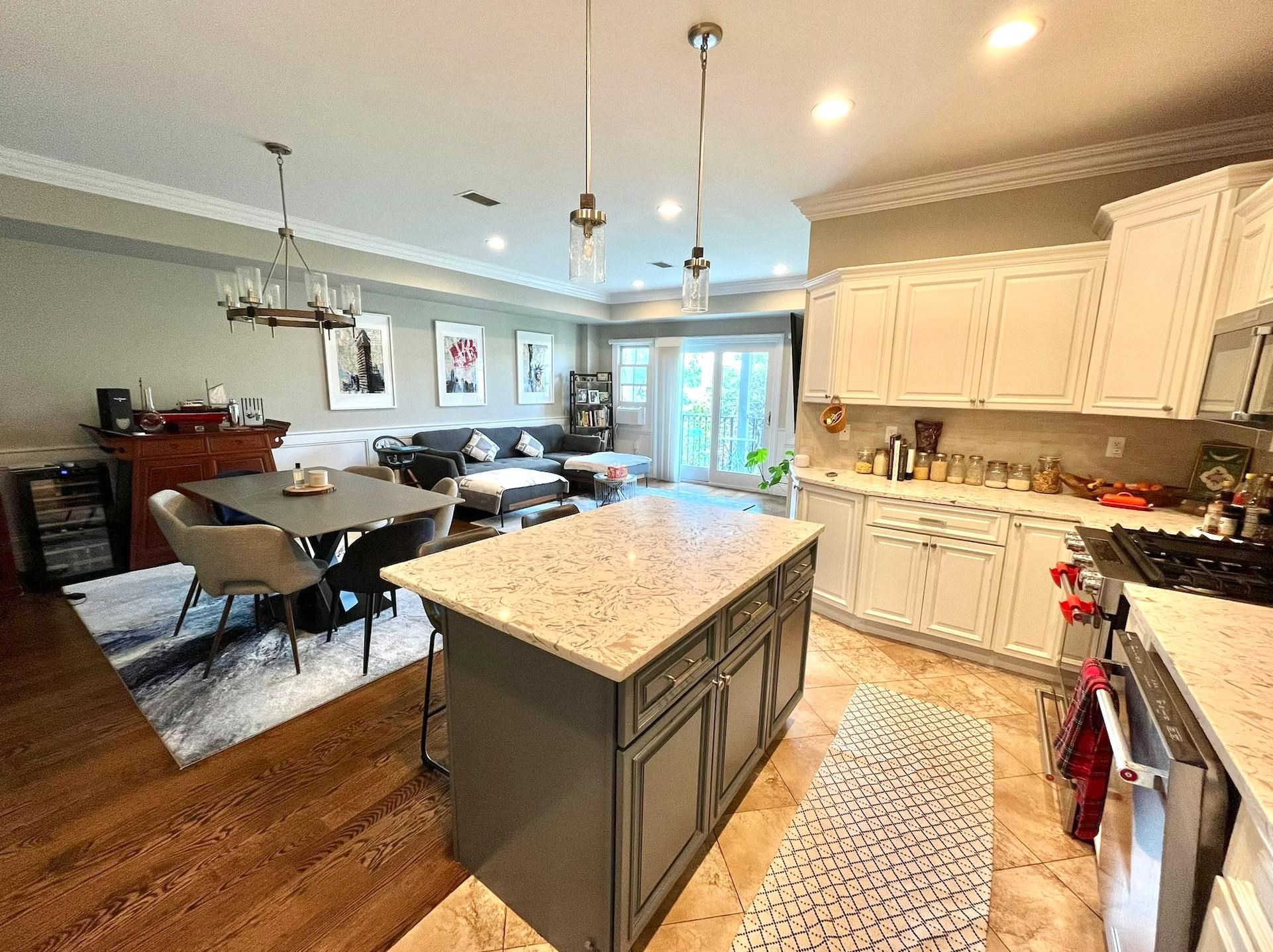 349 PALISADE AVE Unit: 401