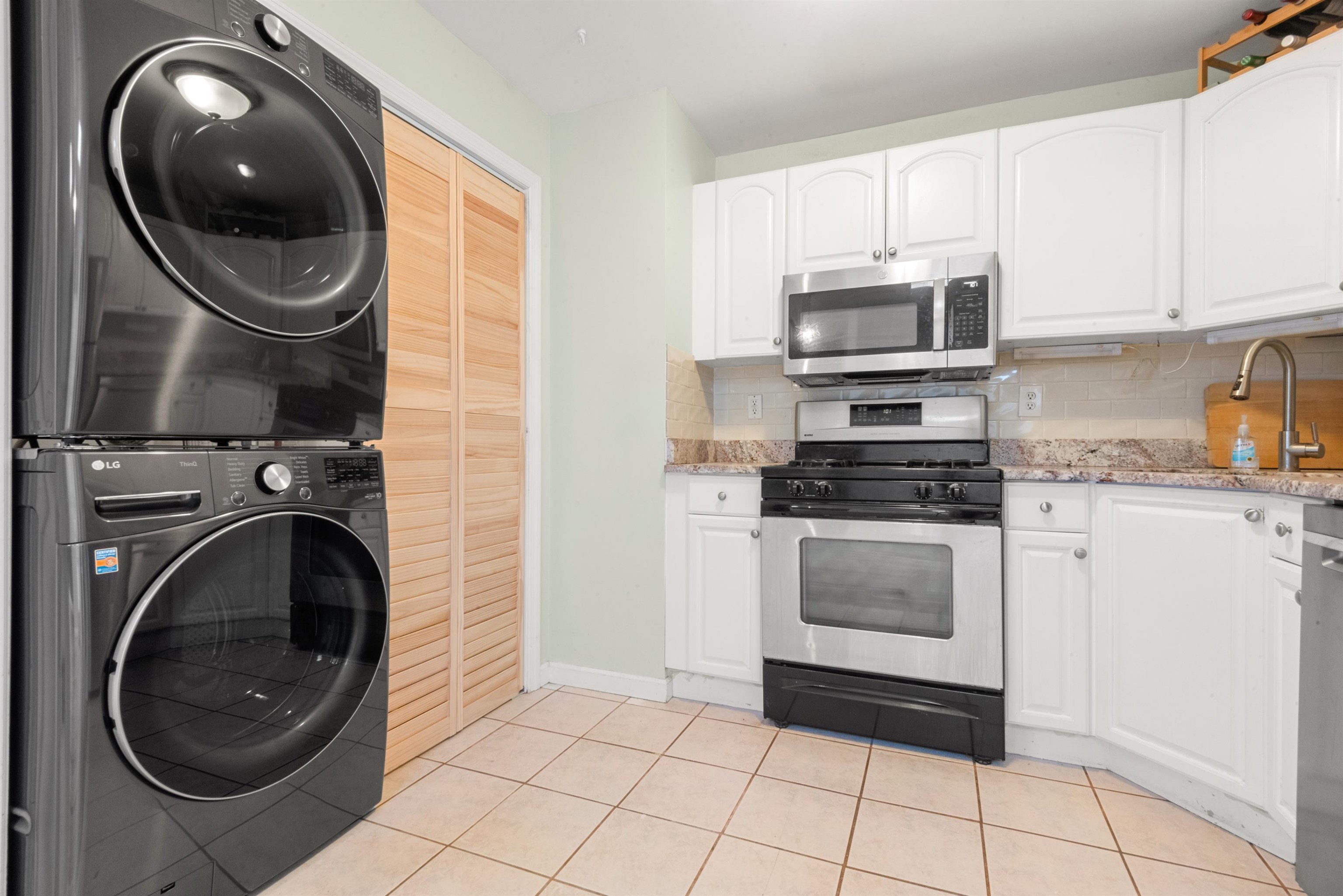 91 COLES ST Unit: 3