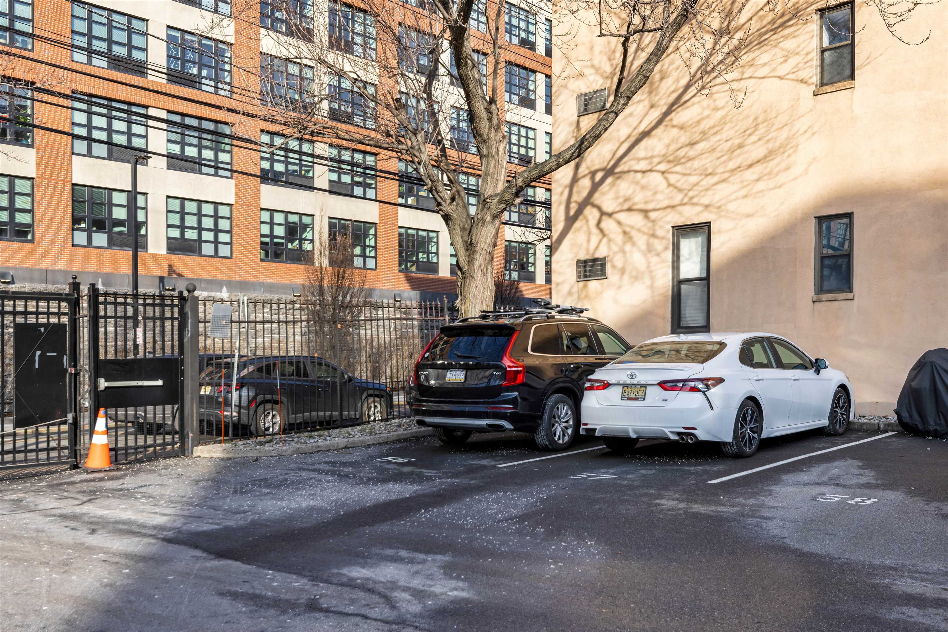 264 9TH ST Unit: 1K