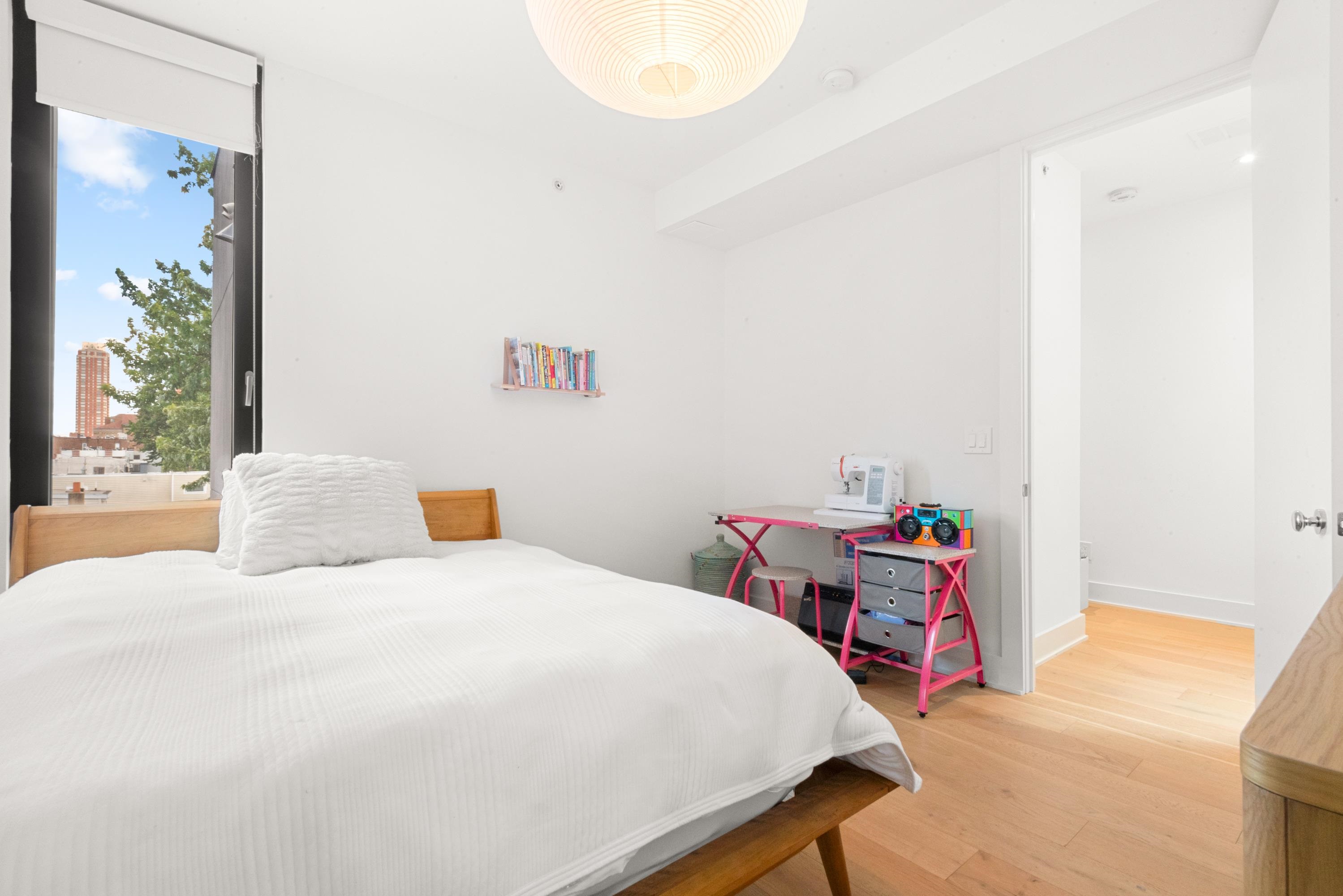 48 COLES ST Unit: 4