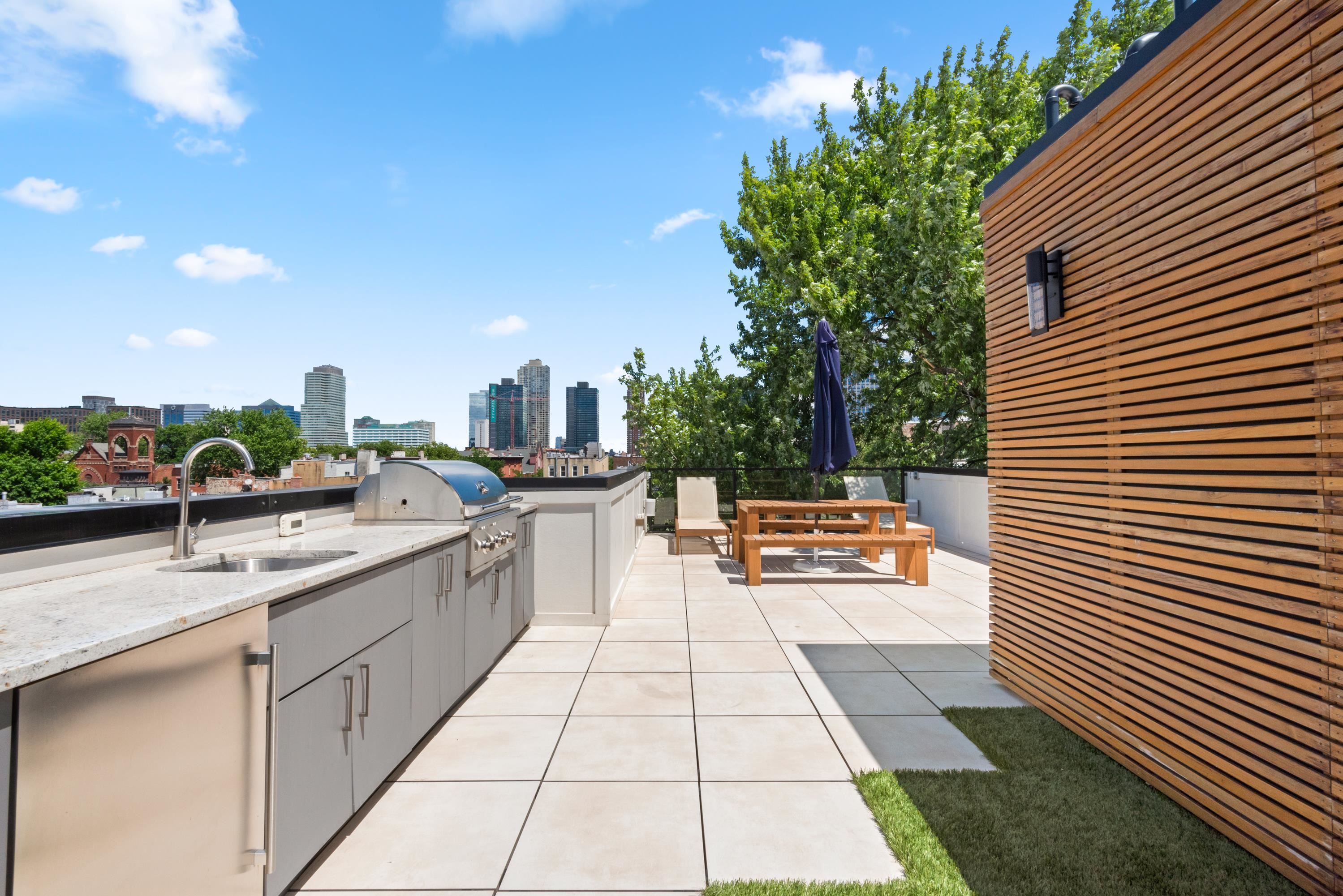 48 COLES ST Unit: 4