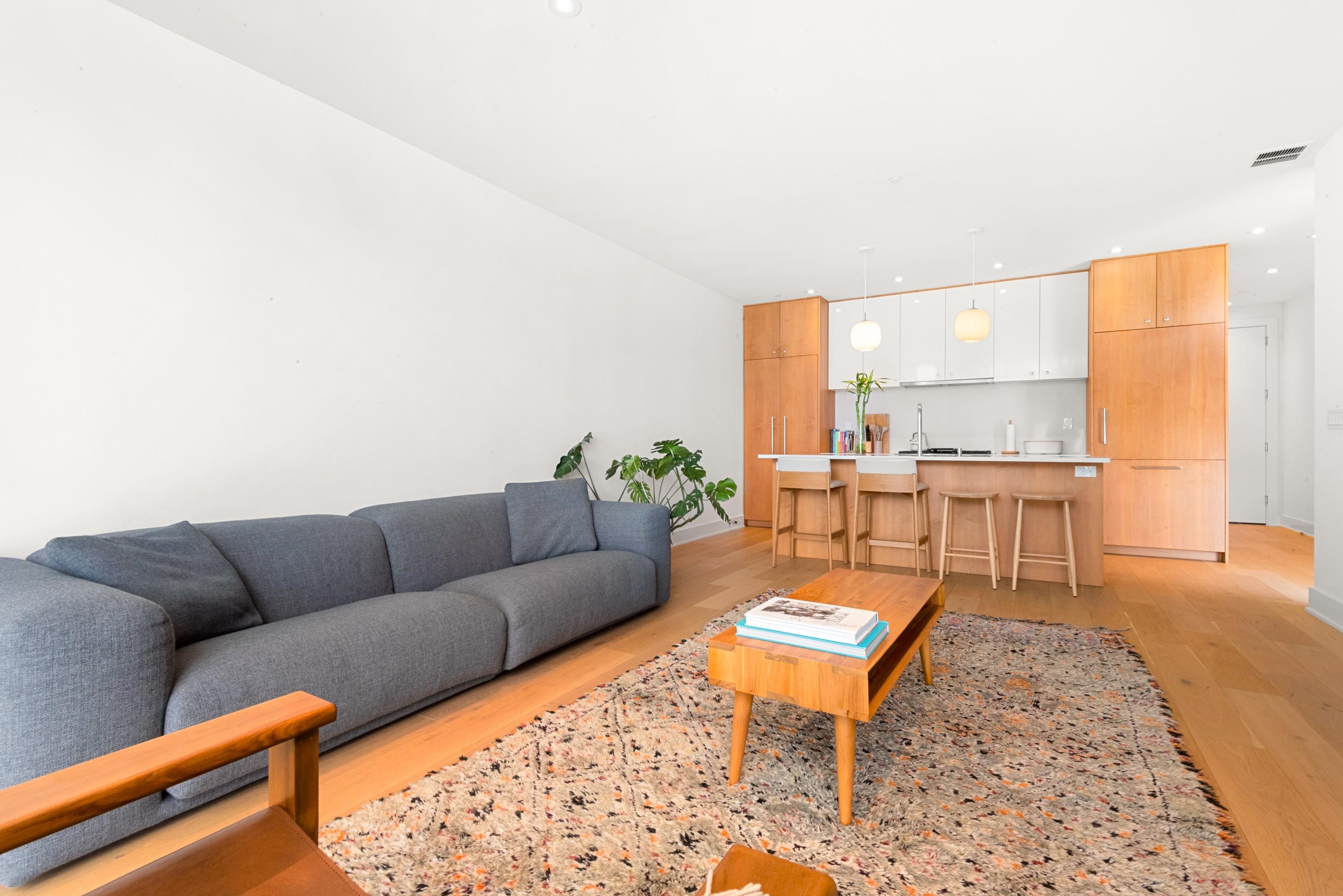 48 COLES ST Unit: 4