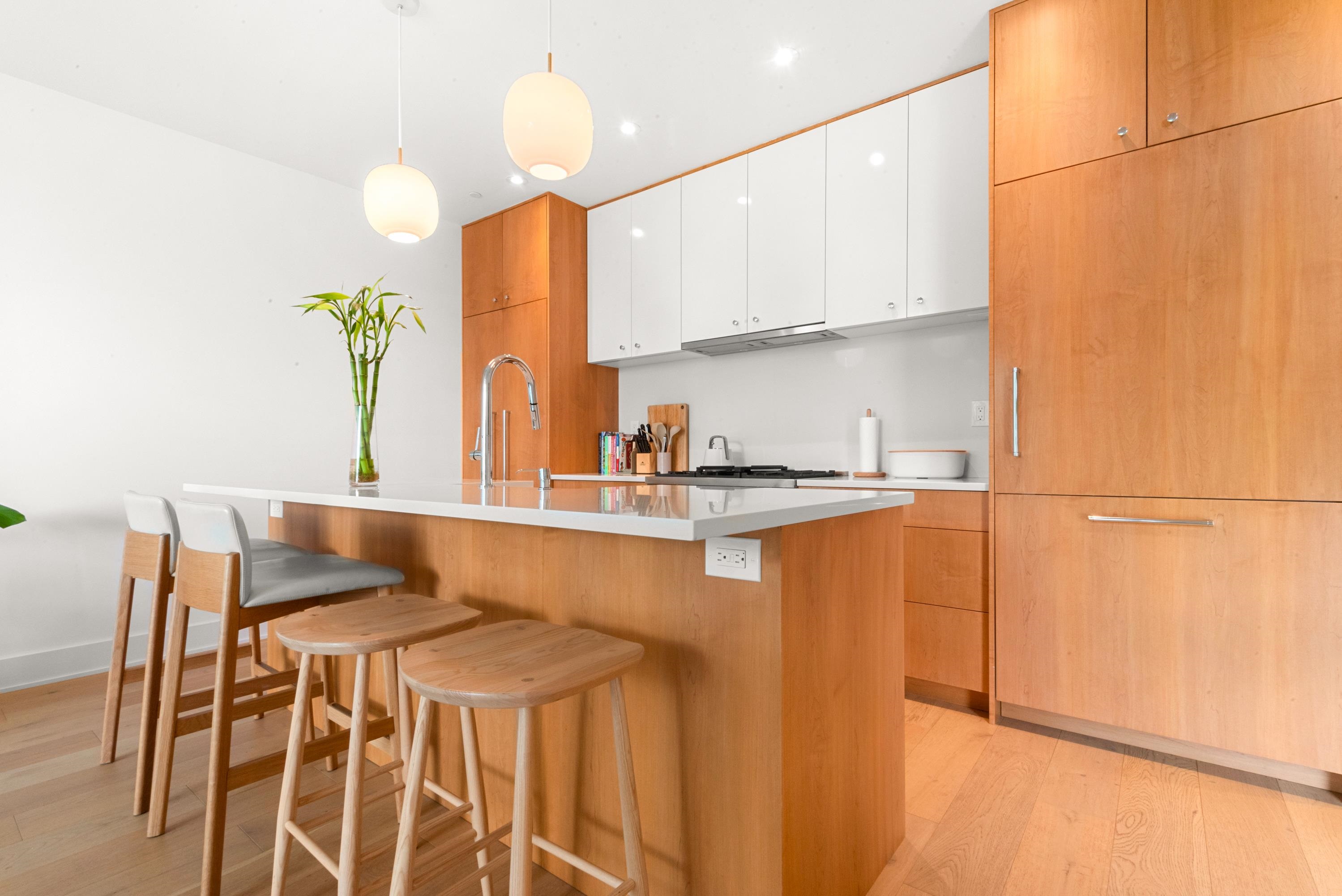 48 COLES ST Unit: 4
