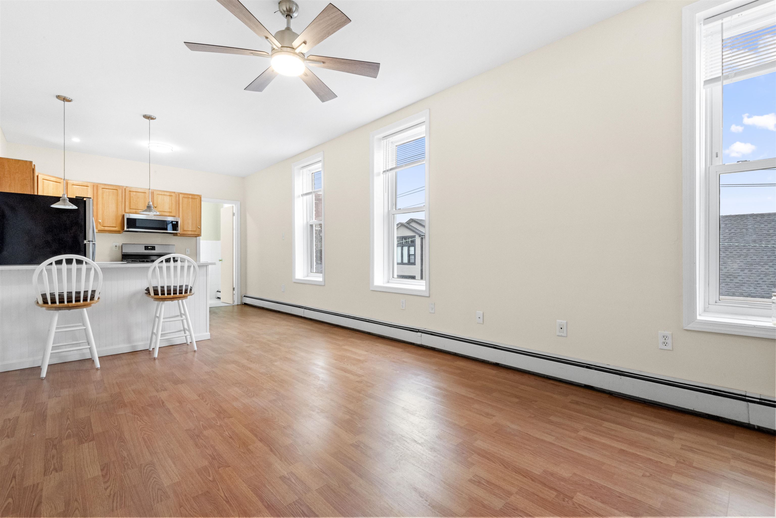 38 SHERMAN AVE Unit: 3