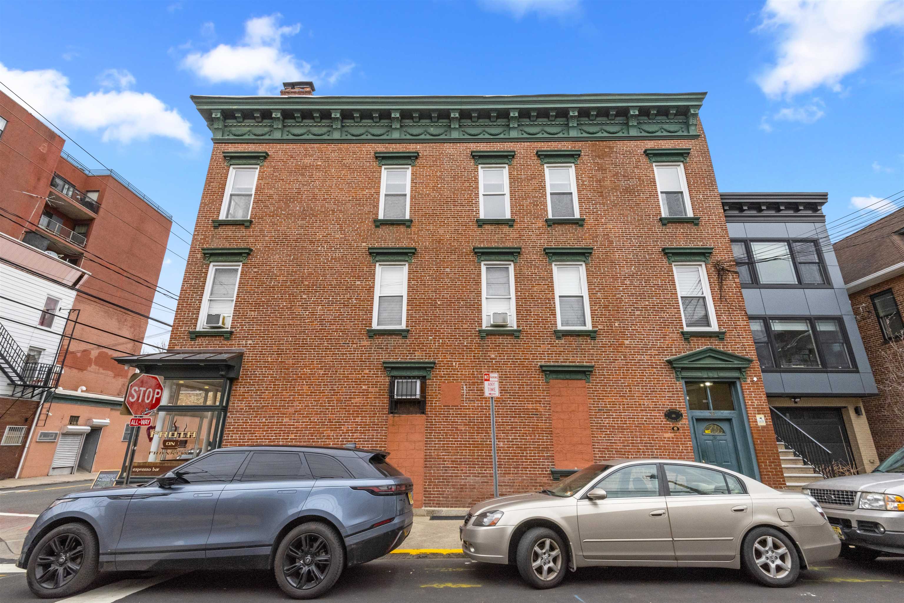 38 SHERMAN AVE Unit: 1