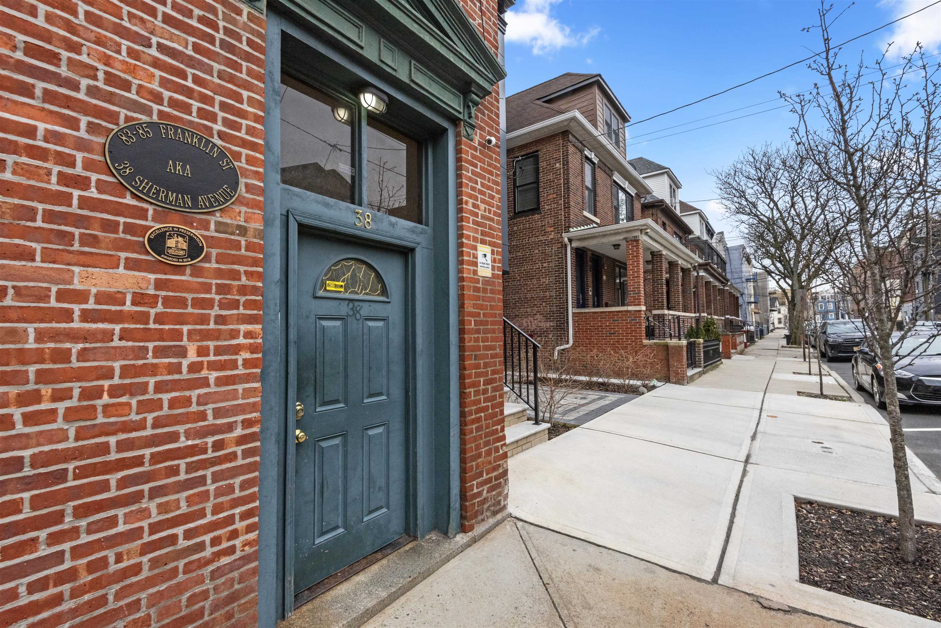 38 SHERMAN AVE Unit: 1